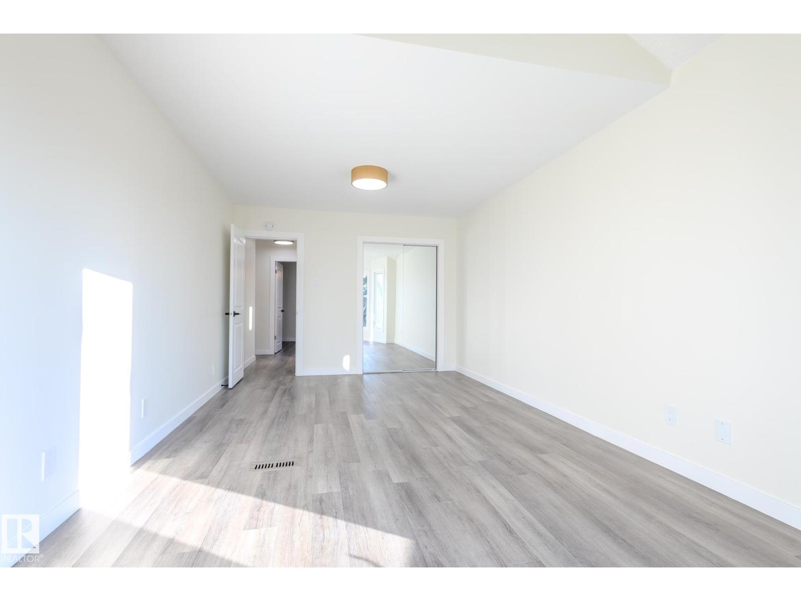 Photo 40 of 10524 134 Av Nw, Edmonton AB