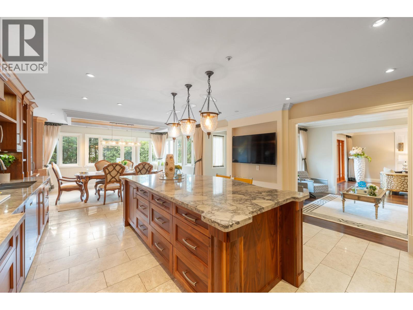 Photo 9 of 3982 W 35th Avenue, Vancouver BC