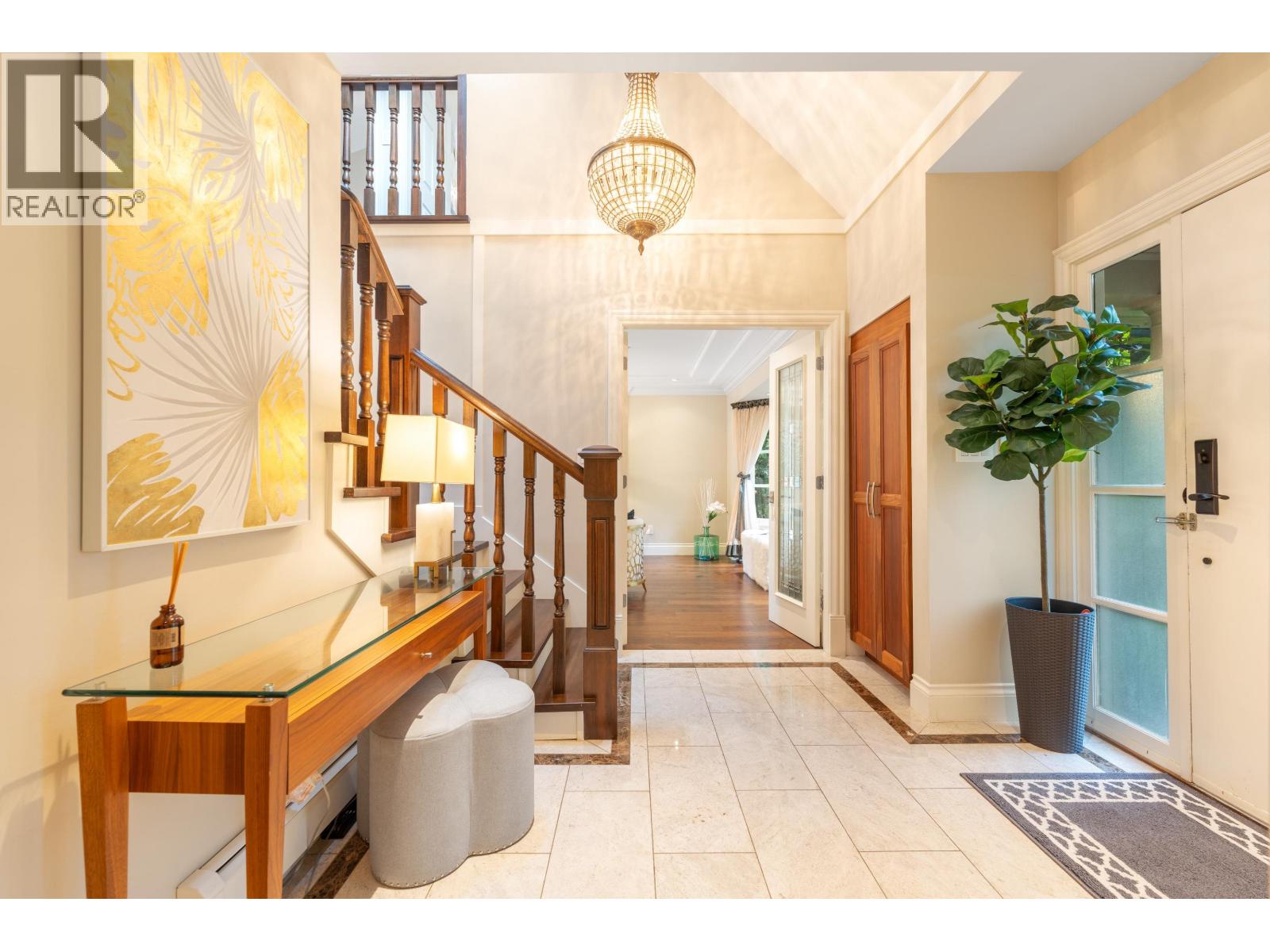 Photo 2 of 3982 W 35th Avenue, Vancouver BC