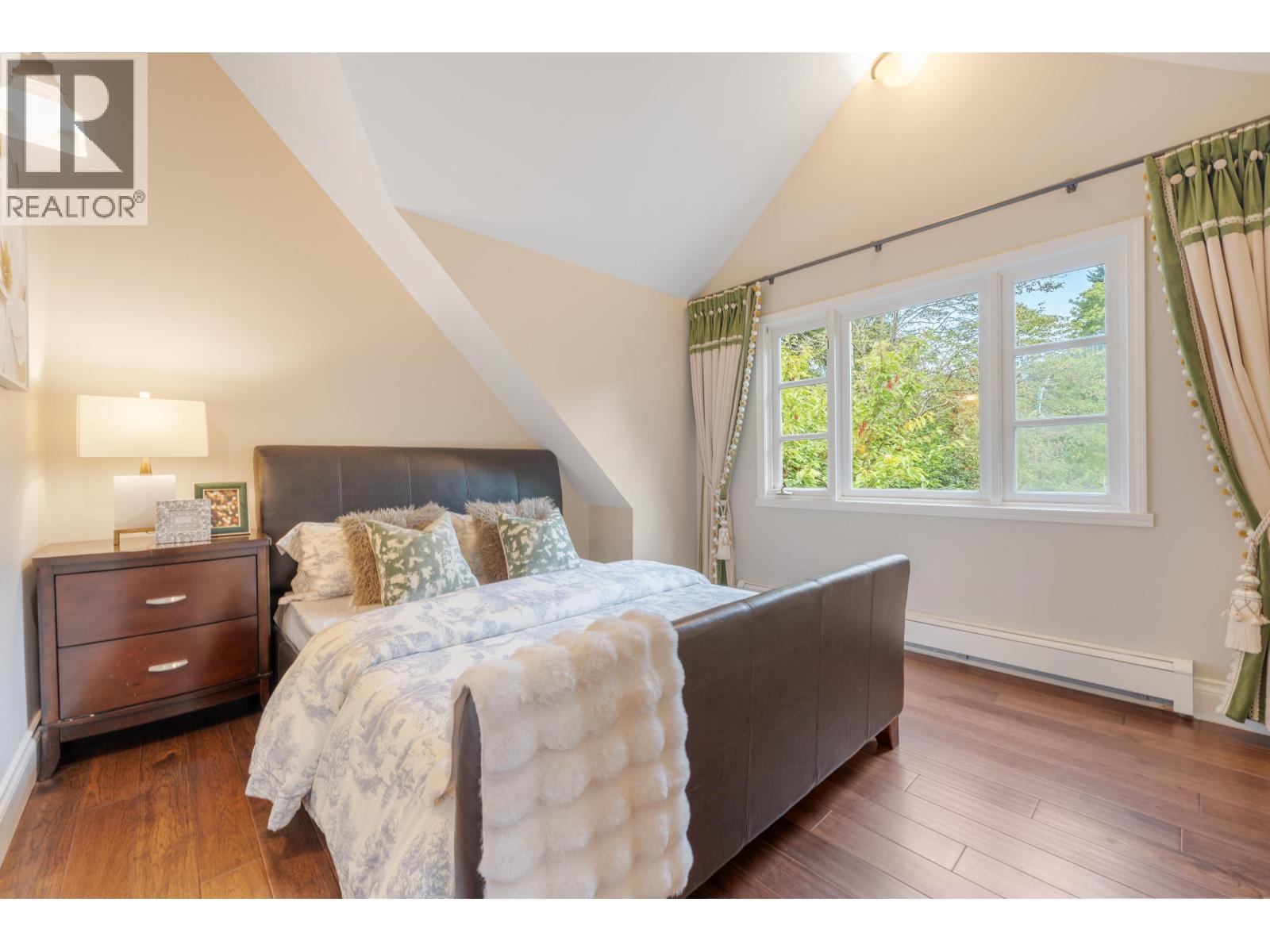 Photo 24 of 3982 W 35th Avenue, Vancouver BC