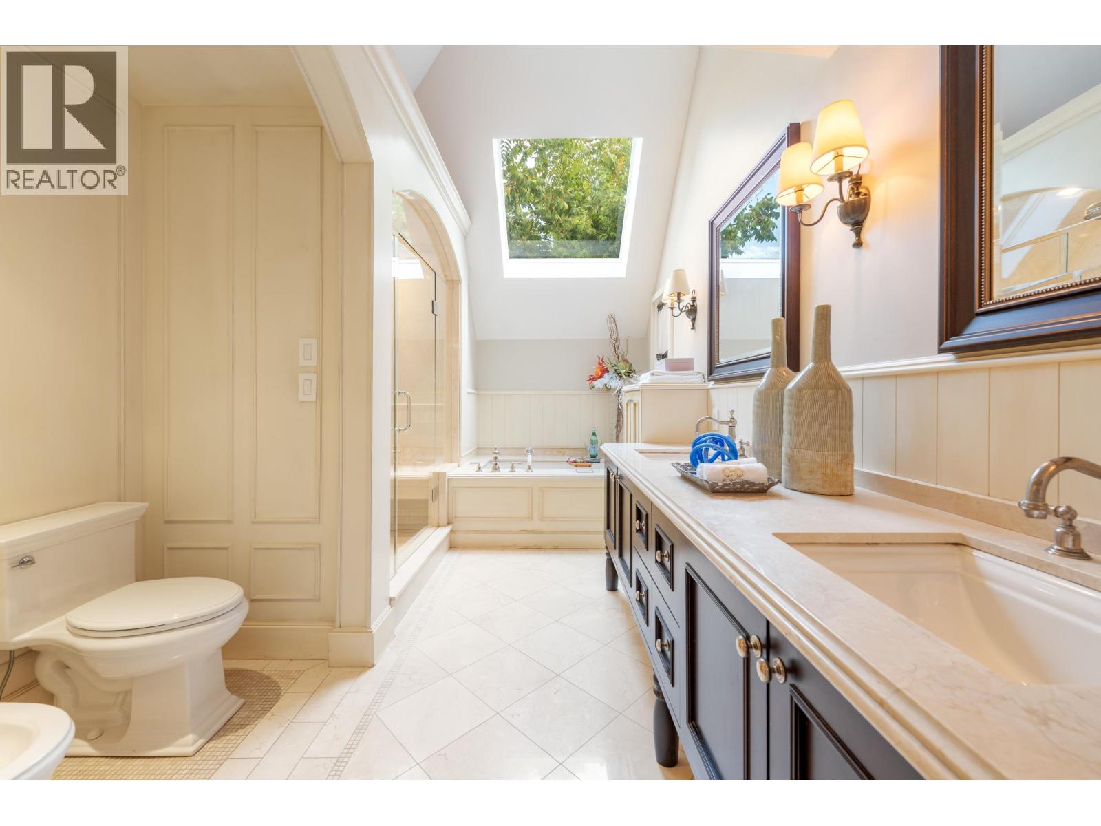 Photo 22 of 3982 W 35th Avenue, Vancouver BC