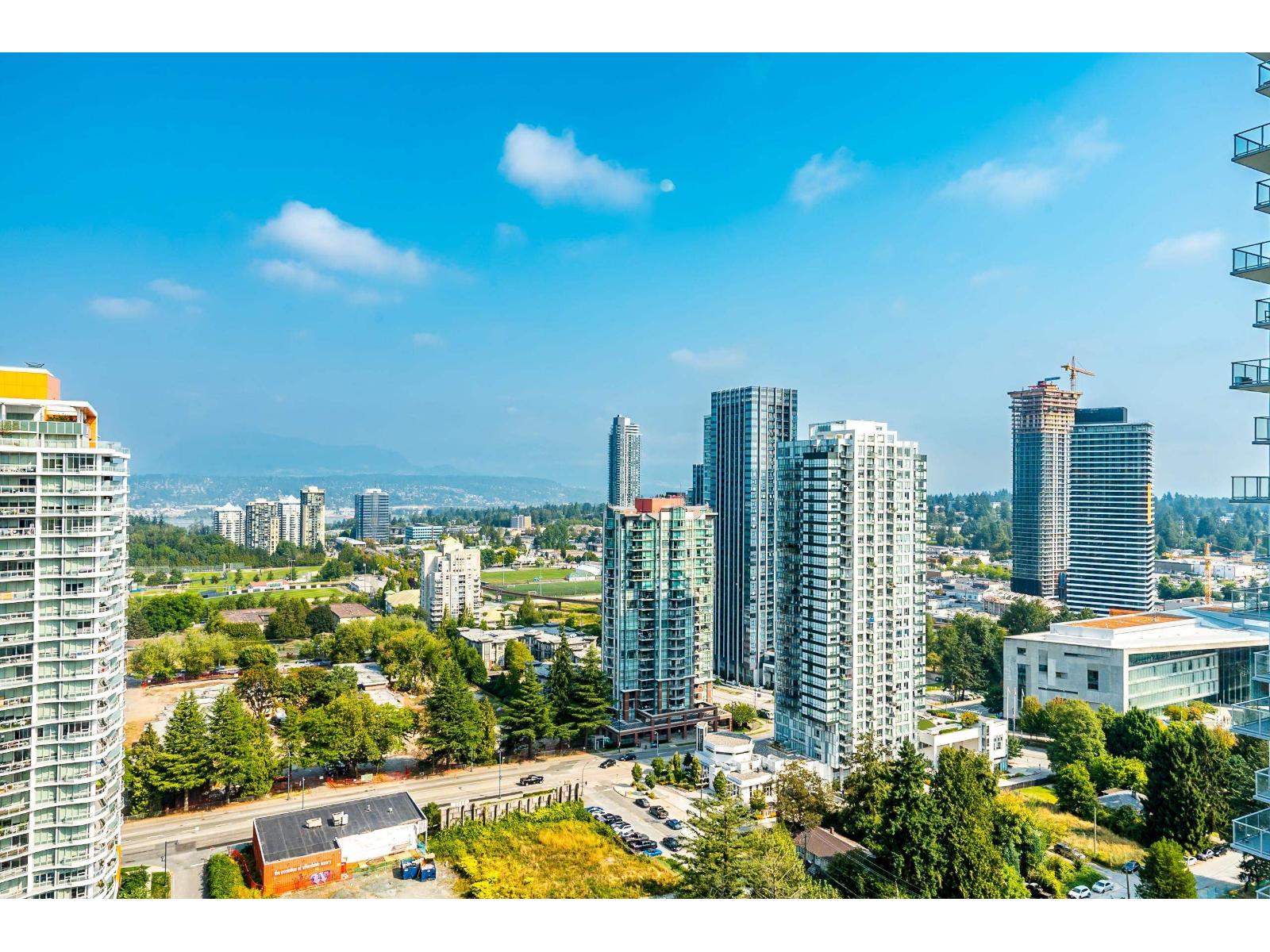 Photo 4 of 2903 13325 102 A Avenue, Surrey BC