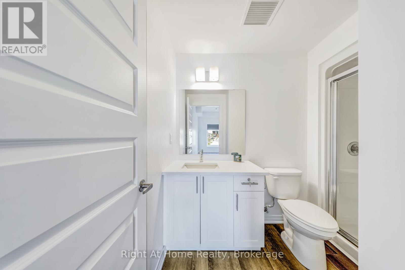 Photo 22 of 307 610 Farmstead Drive, Milton ON