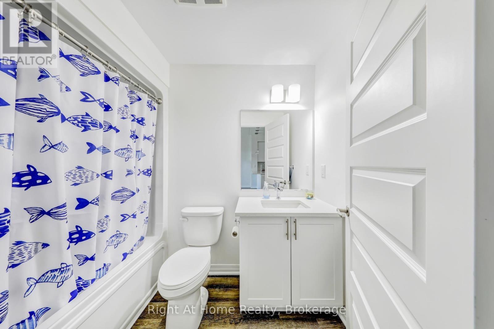 Photo 29 of 307 610 Farmstead Drive, Milton ON