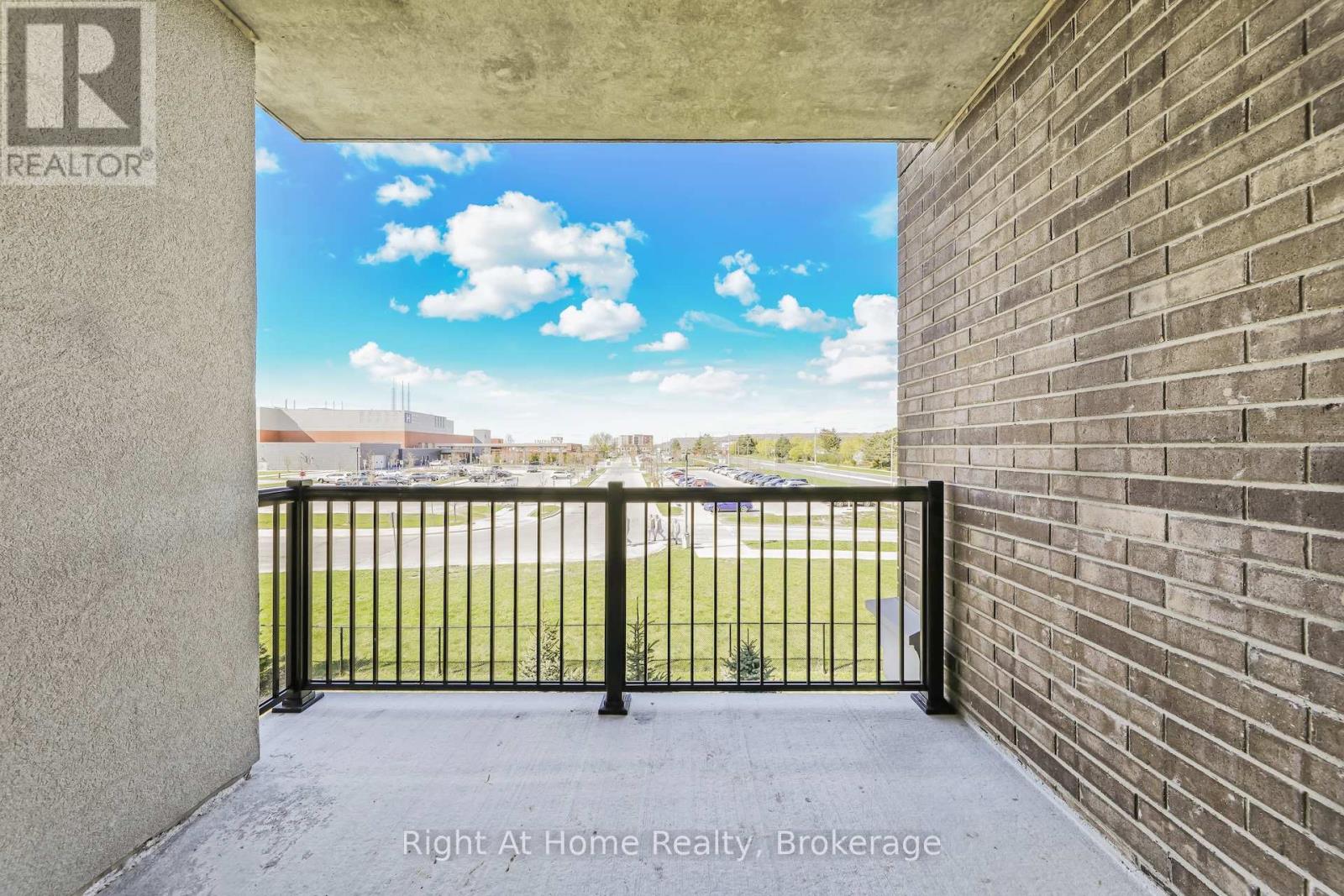 Photo 30 of 307 610 Farmstead Drive, Milton ON