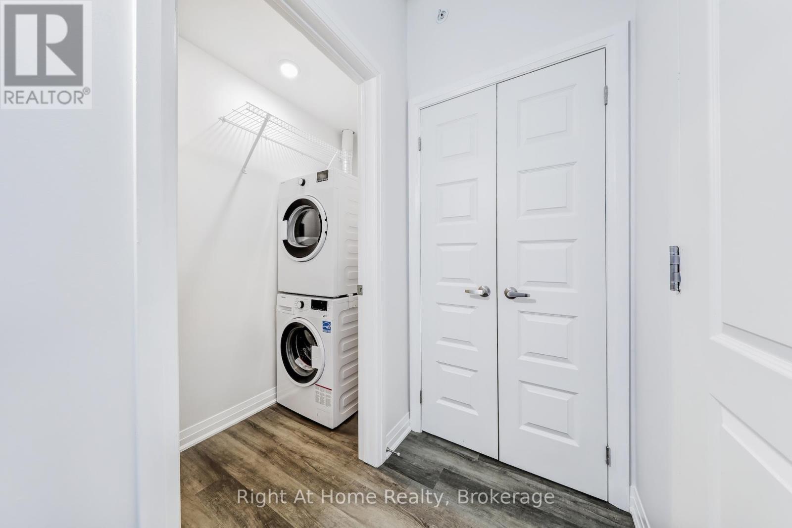 Photo 5 of 307 610 Farmstead Drive, Milton ON