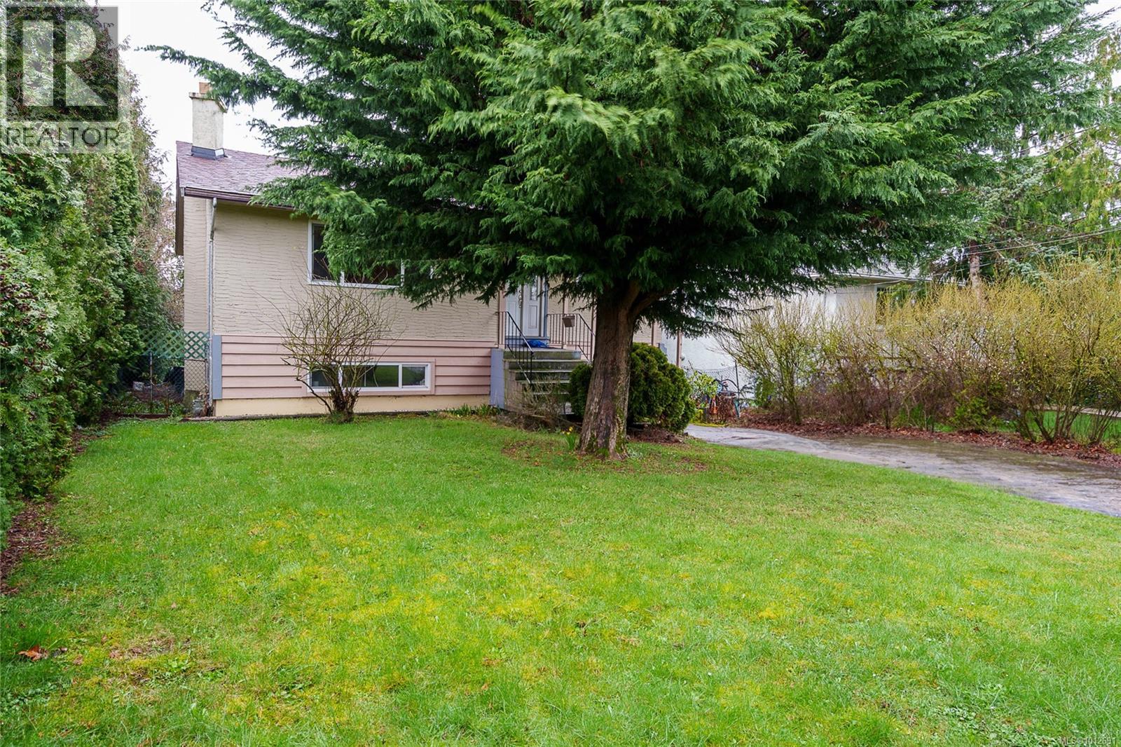 Photo 1 of 1819 Feltham Rd, Saanich BC