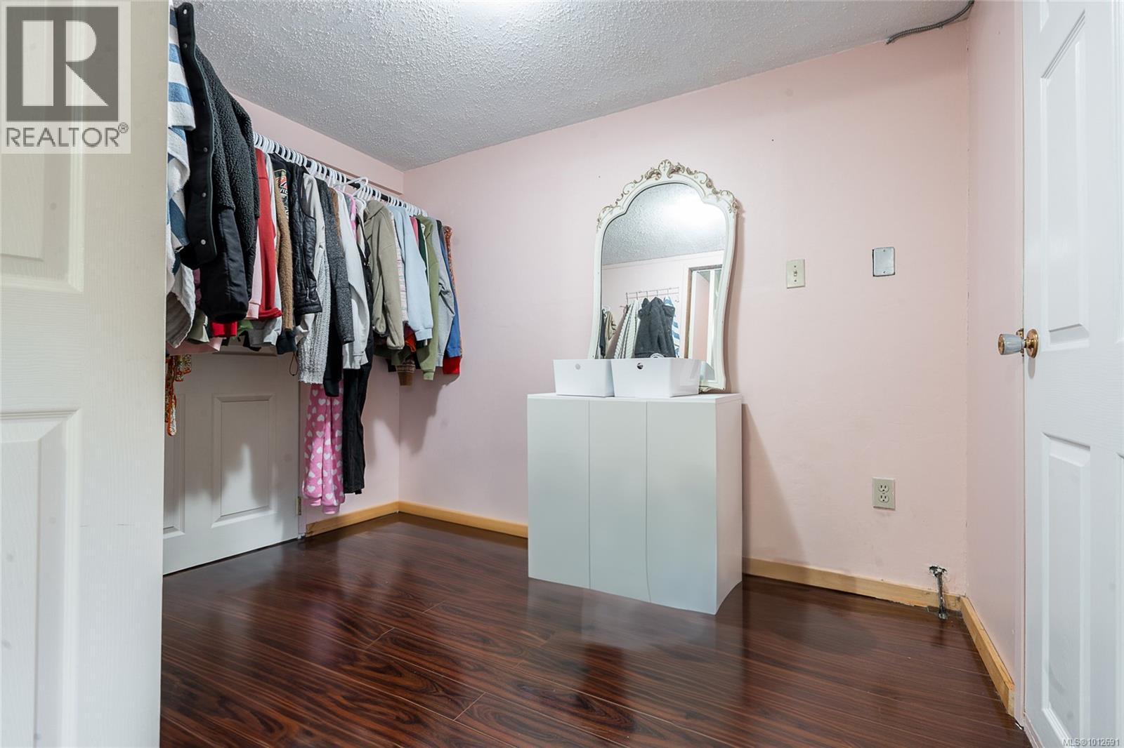 Photo 20 of 1819 Feltham Rd, Saanich BC
