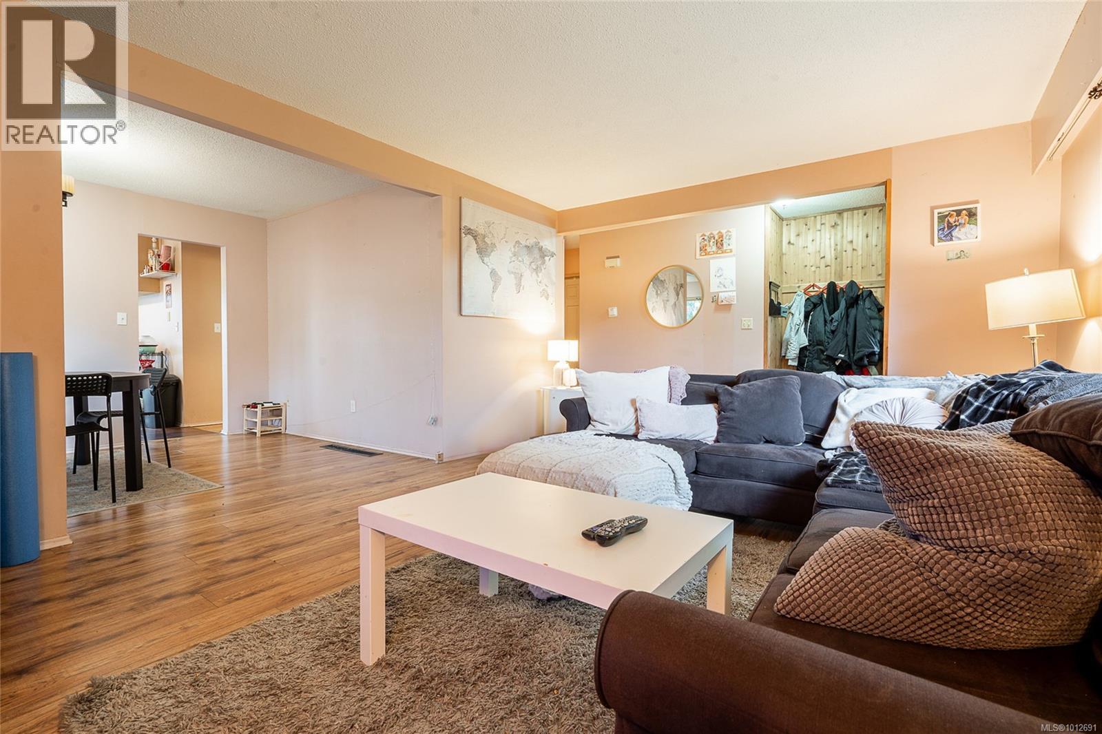 Photo 5 of 1819 Feltham Rd, Saanich BC