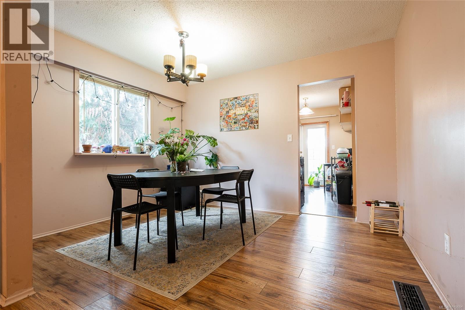 Photo 6 of 1819 Feltham Rd, Saanich BC