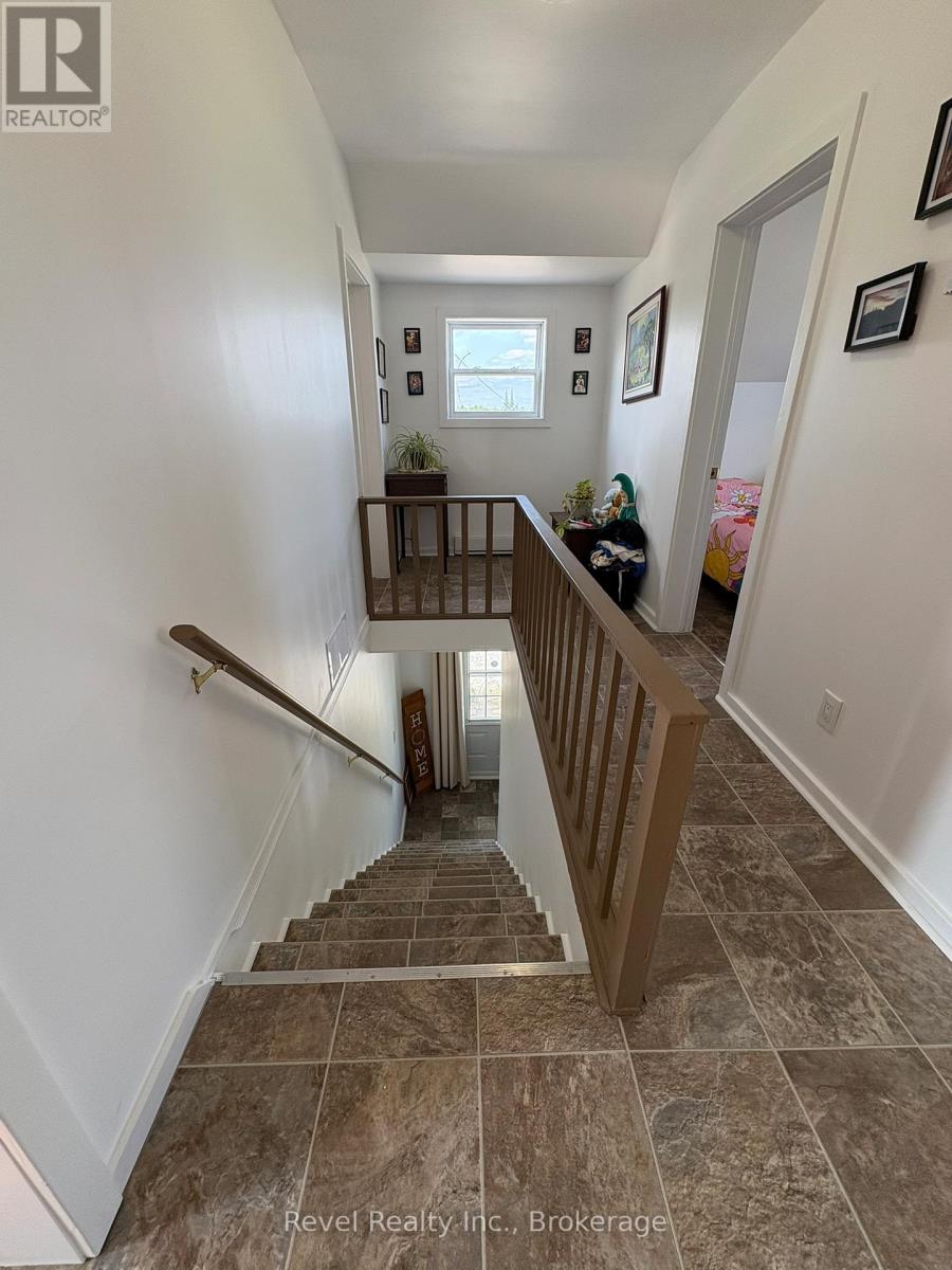Photo 25 of 52 Doyon Street, Fauquierstrickland ON