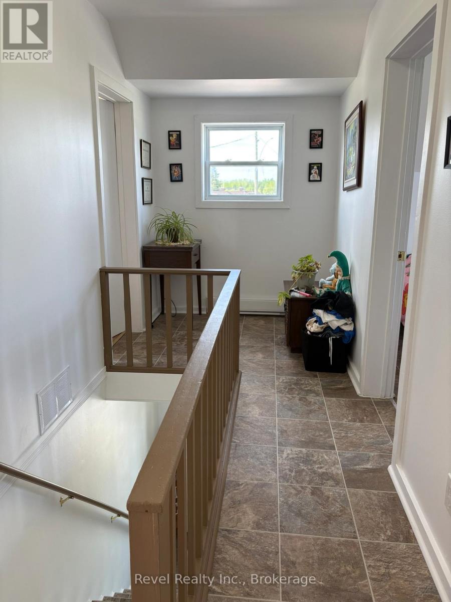 Photo 26 of 52 Doyon Street, Fauquierstrickland ON