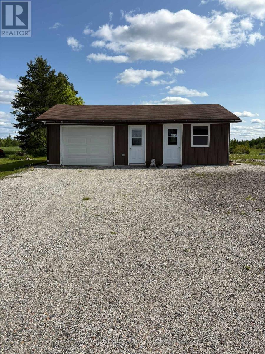 Photo 44 of 52 Doyon Street, Fauquierstrickland ON