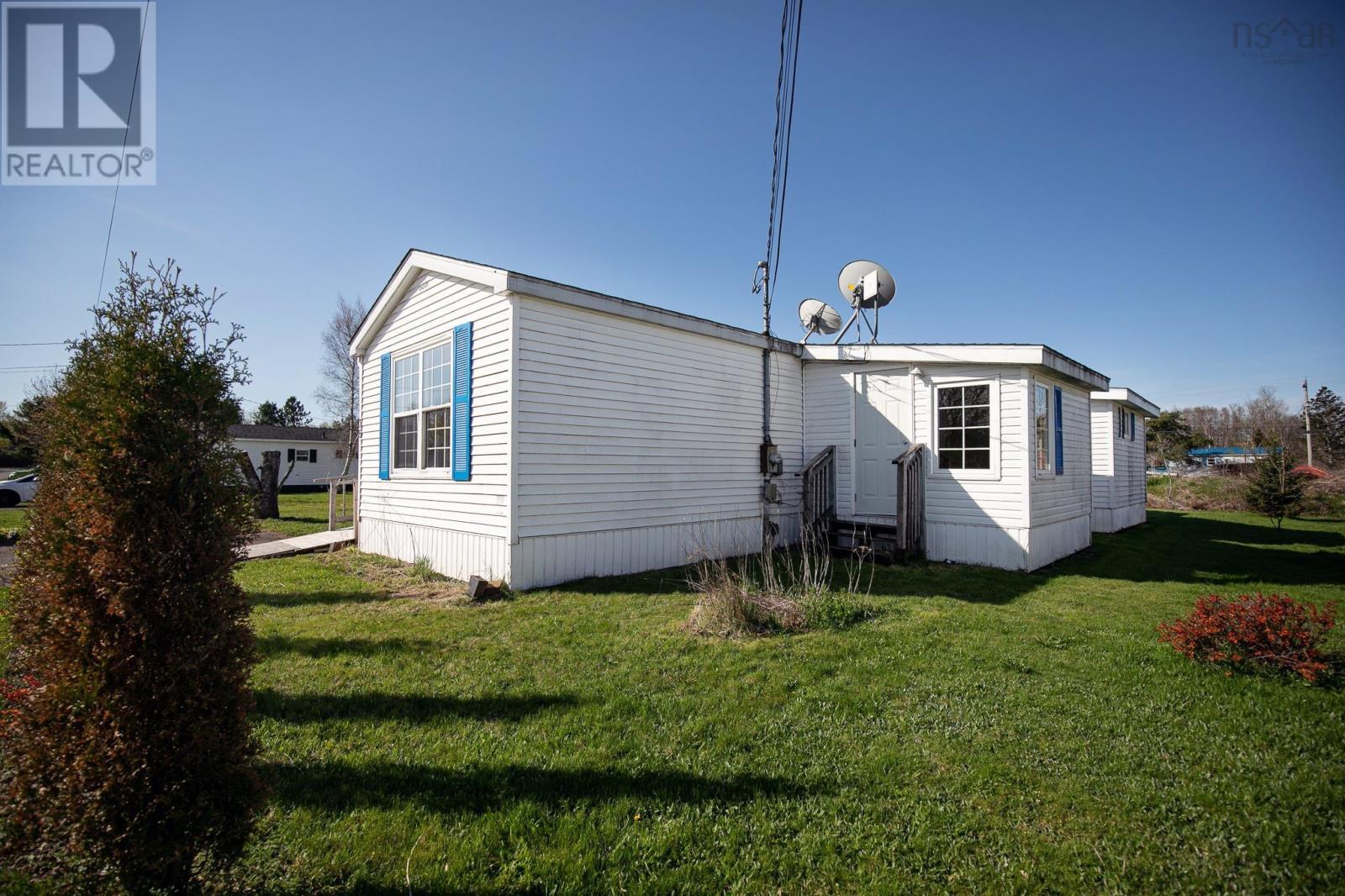 Photo 6 of 36 Kent Drive, Amherst NS
