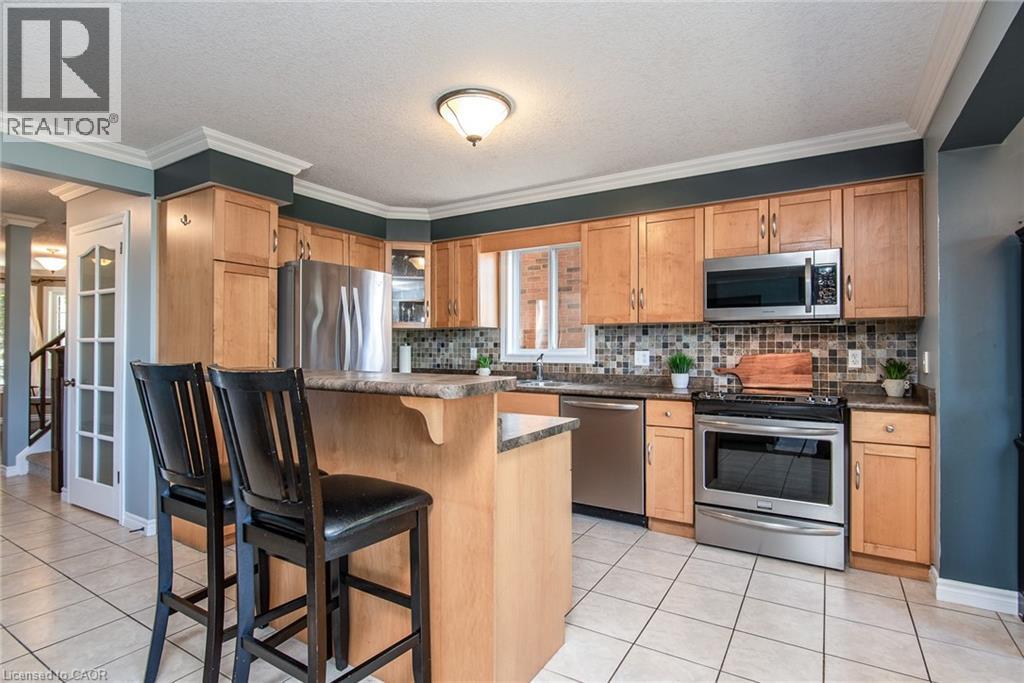 Photo 13 of 744 Keats Way, Waterloo ON