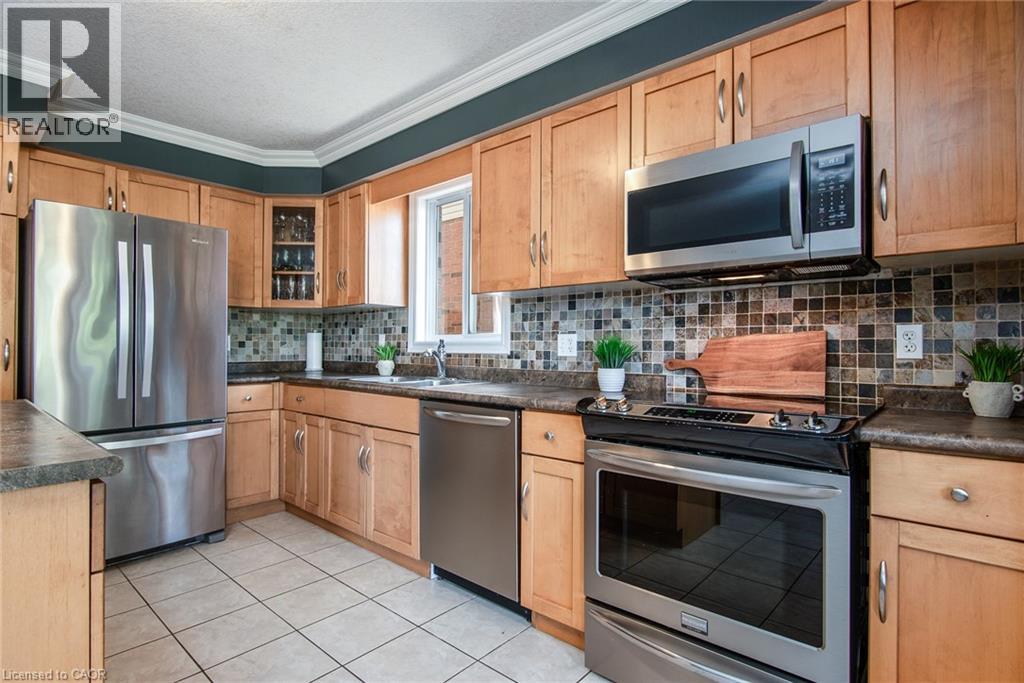 Photo 14 of 744 Keats Way, Waterloo ON