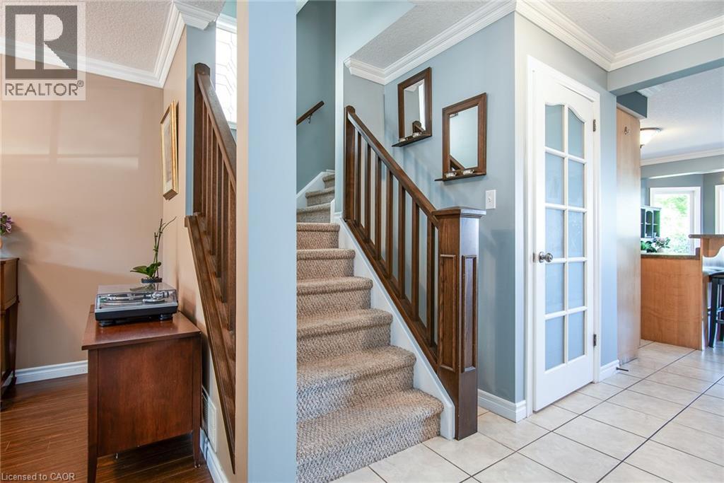 Photo 24 of 744 Keats Way, Waterloo ON