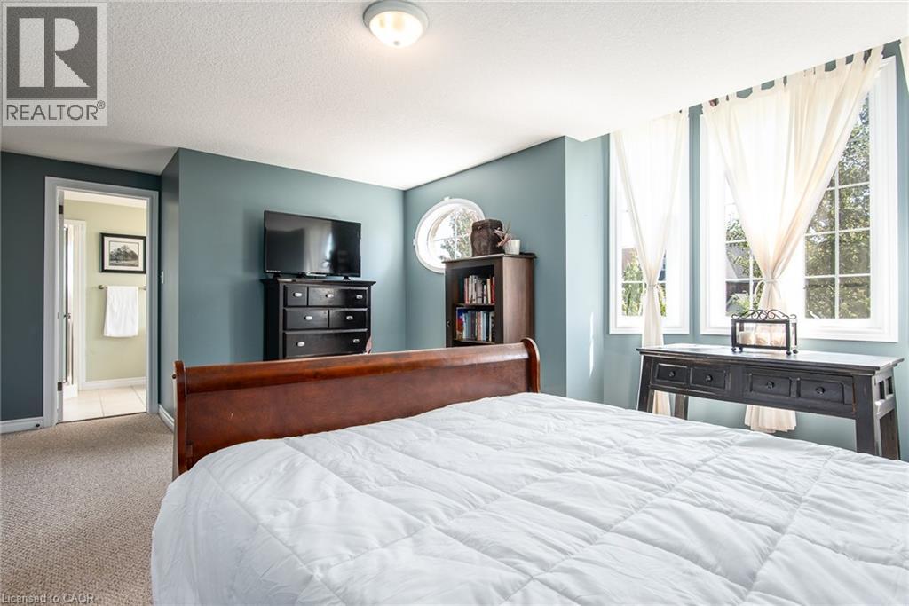 Photo 26 of 744 Keats Way, Waterloo ON