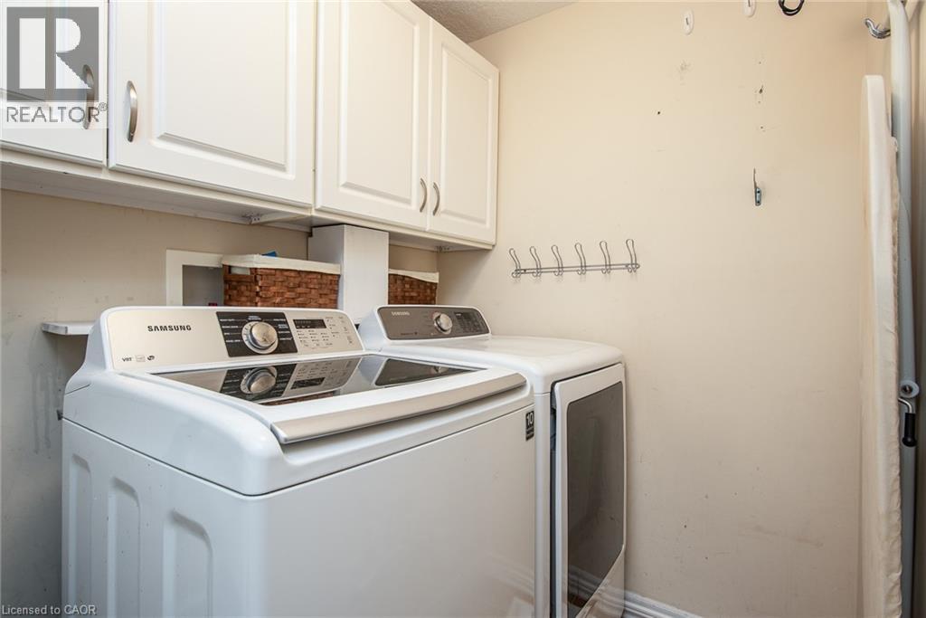 Photo 29 of 744 Keats Way, Waterloo ON