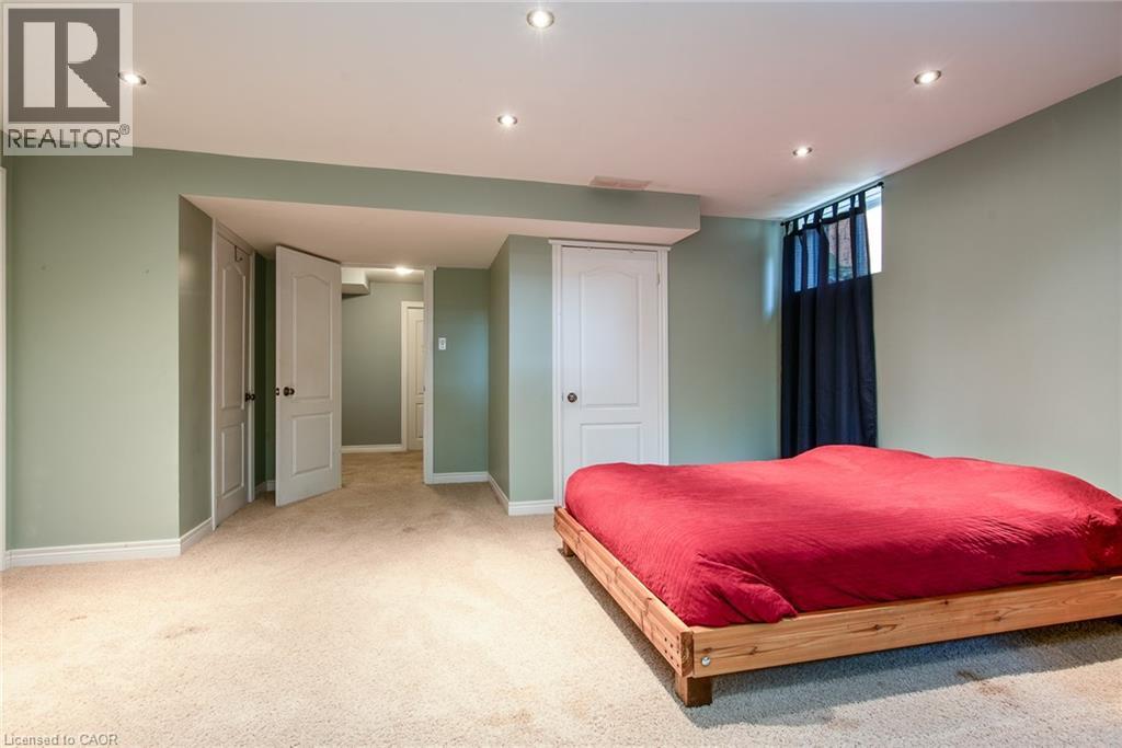 Photo 41 of 744 Keats Way, Waterloo ON