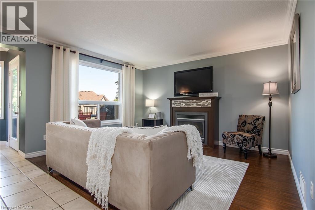 Photo 6 of 744 Keats Way, Waterloo ON
