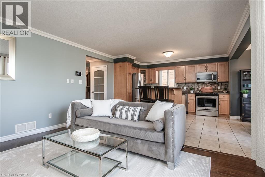 Photo 9 of 744 Keats Way, Waterloo ON
