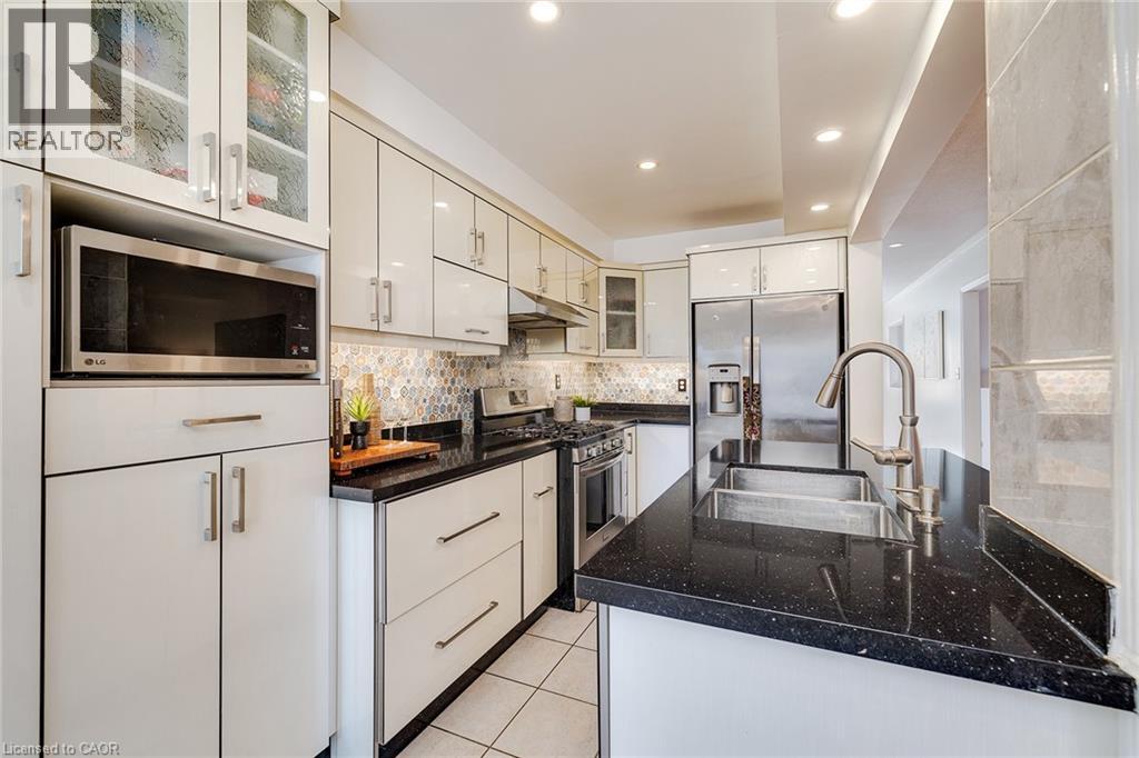 Photo 7 of 1591 South Parade Court Unit 24, Mississauga ON