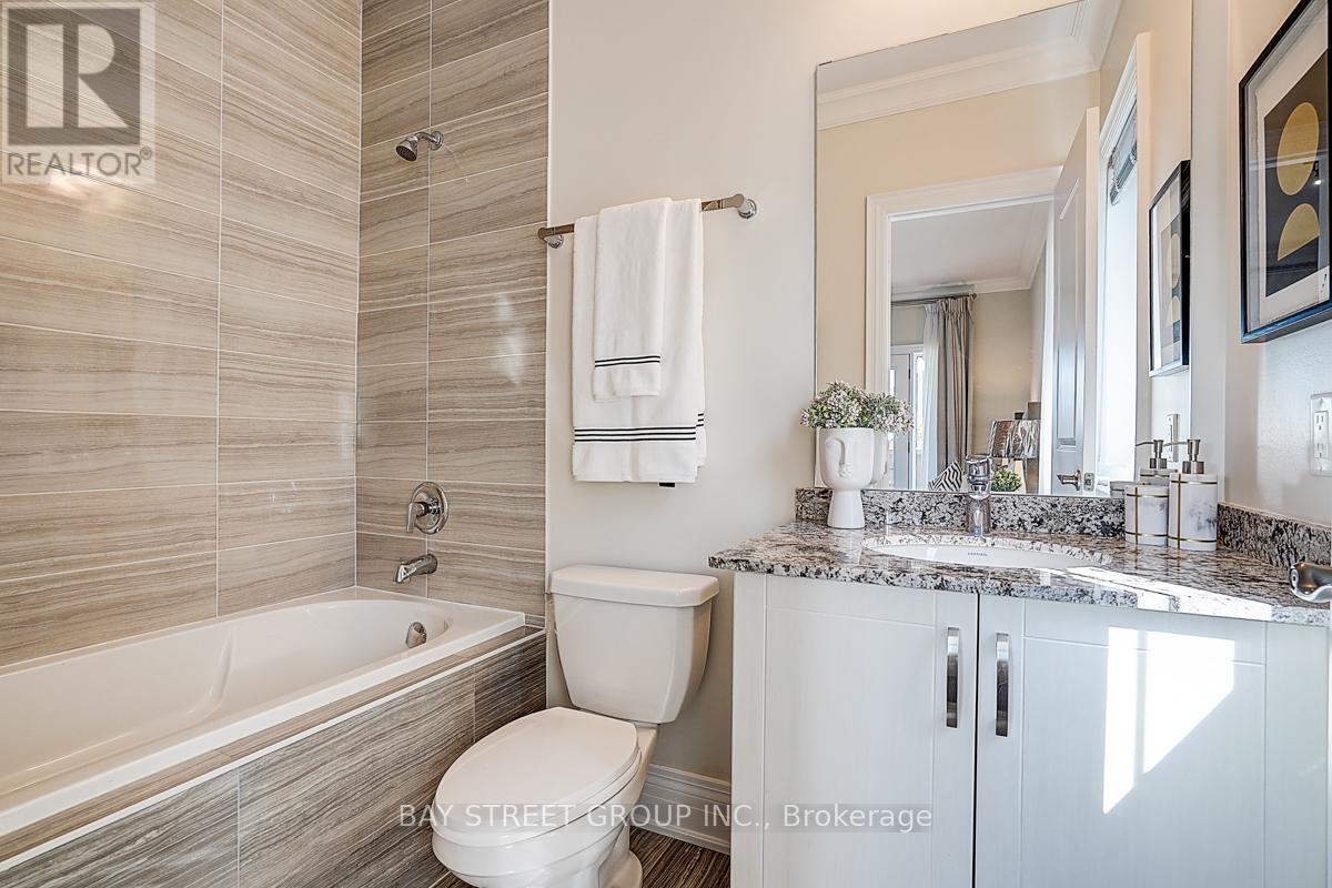 Photo 32 of 80 Lady Jessica Dr Drive N, Vaughan ON
