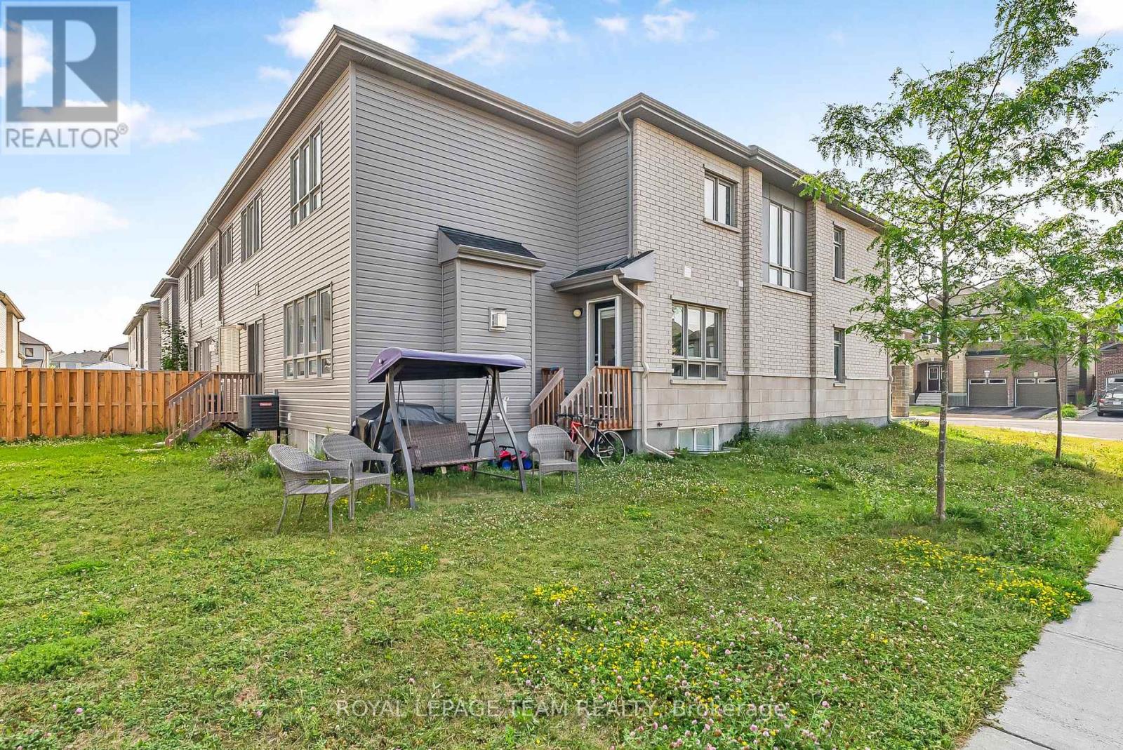 Photo 33 of 622 Parade Drive, Ottawa ON