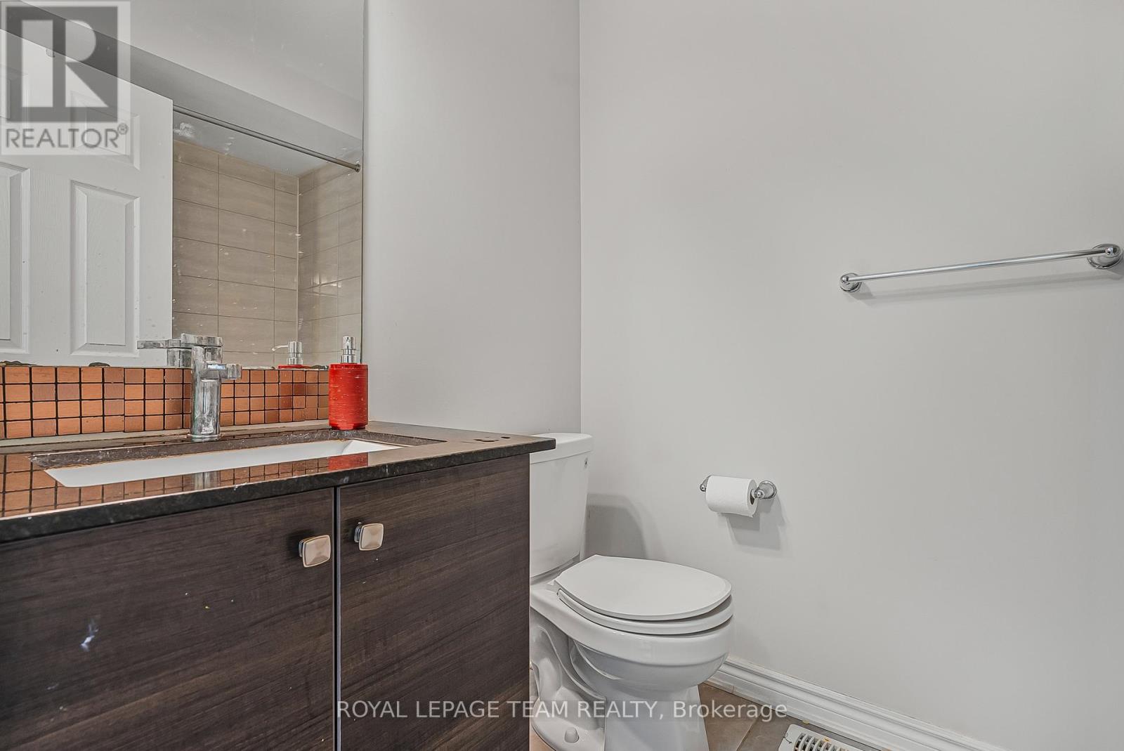 Photo 30 of 622 Parade Drive, Ottawa ON