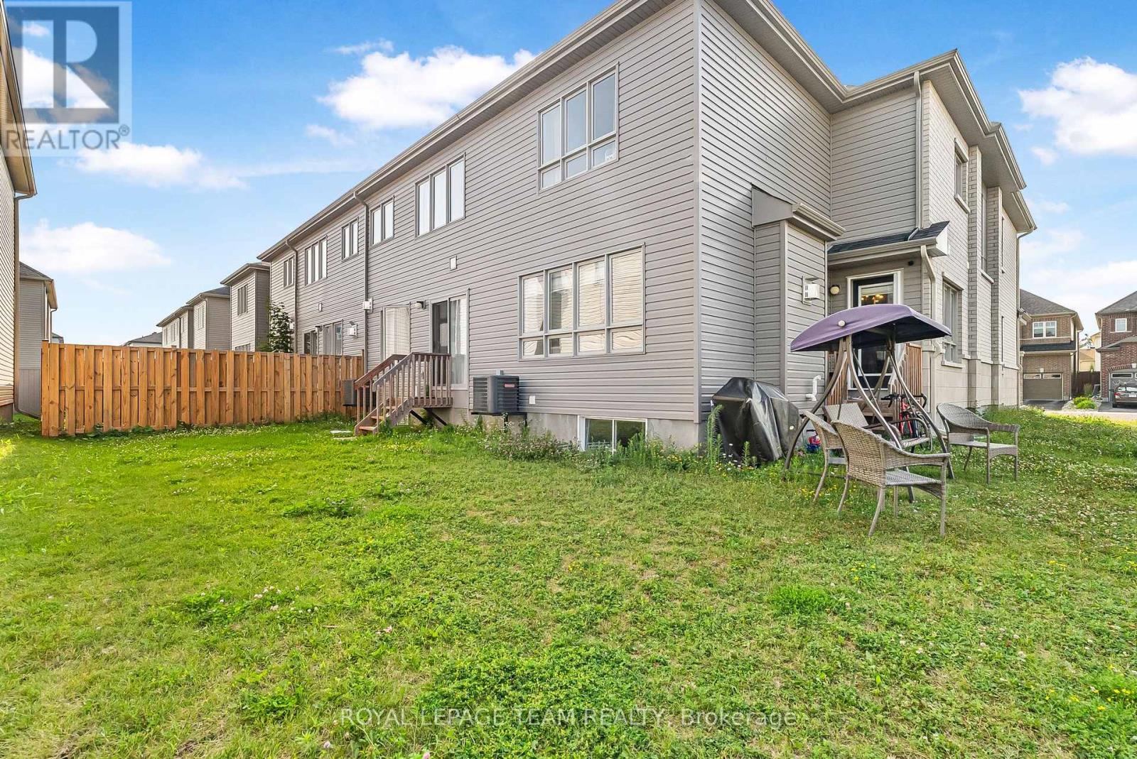 Photo 34 of 622 Parade Drive, Ottawa ON