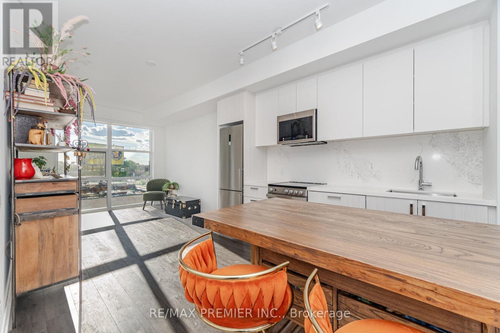 Photo 1 of 311 1787 St Clair Avenue W, Toronto ON