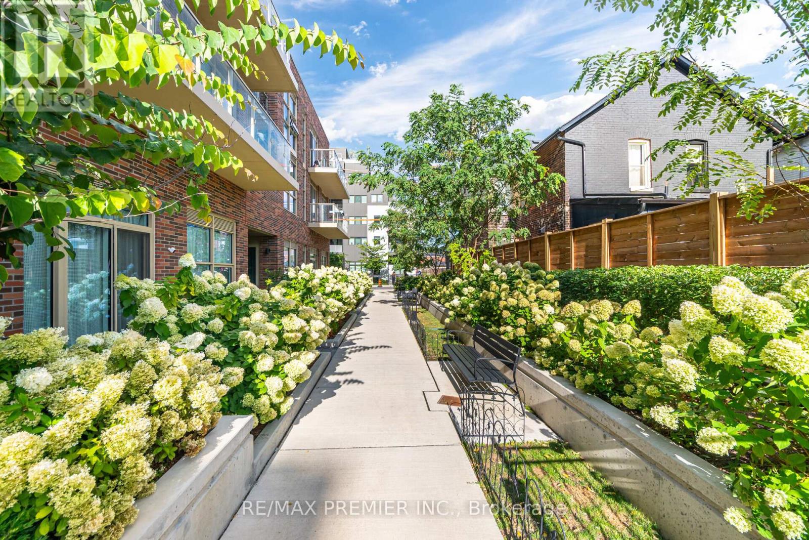 Photo 36 of 311 1787 St Clair Avenue W, Toronto ON