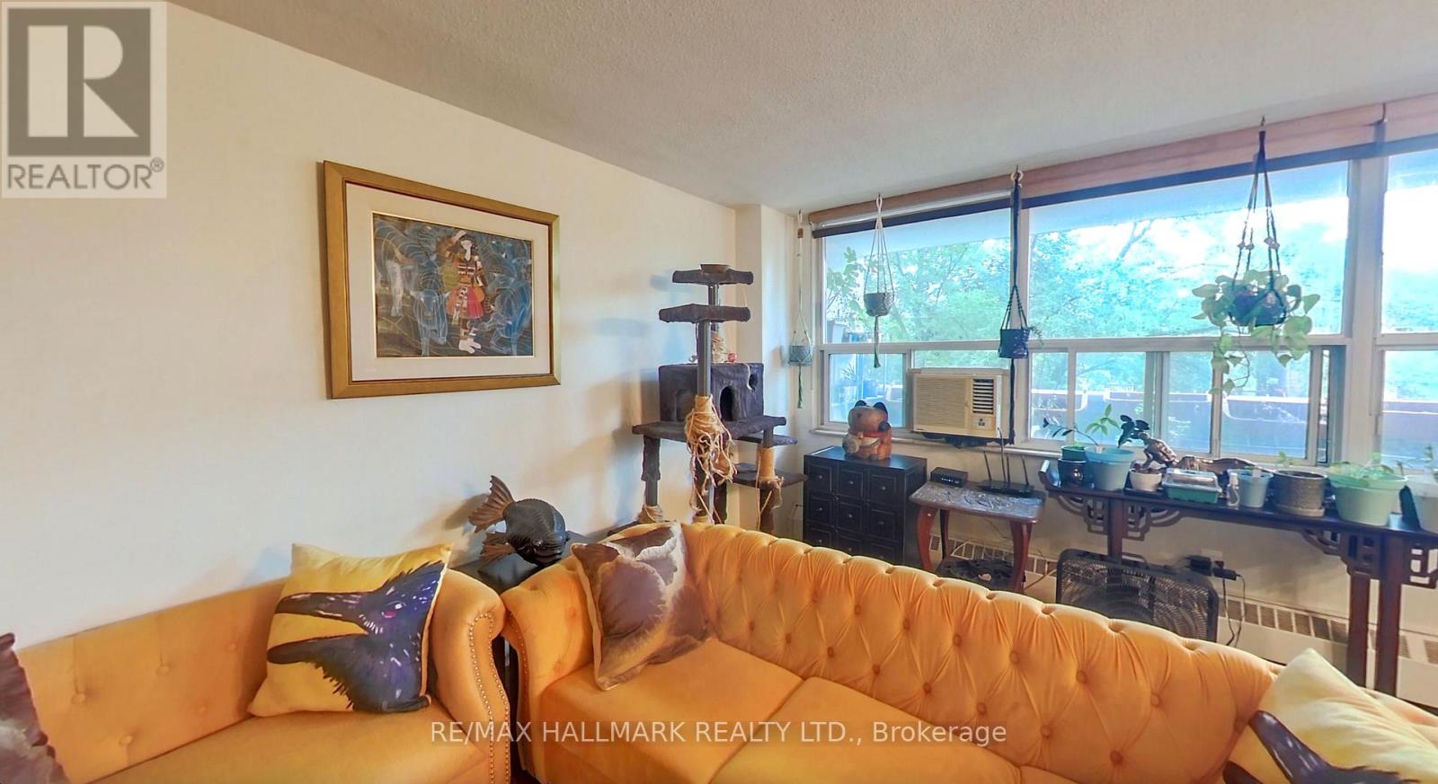 Photo 17 of 310 270 Palmdale Drive, Toronto ON