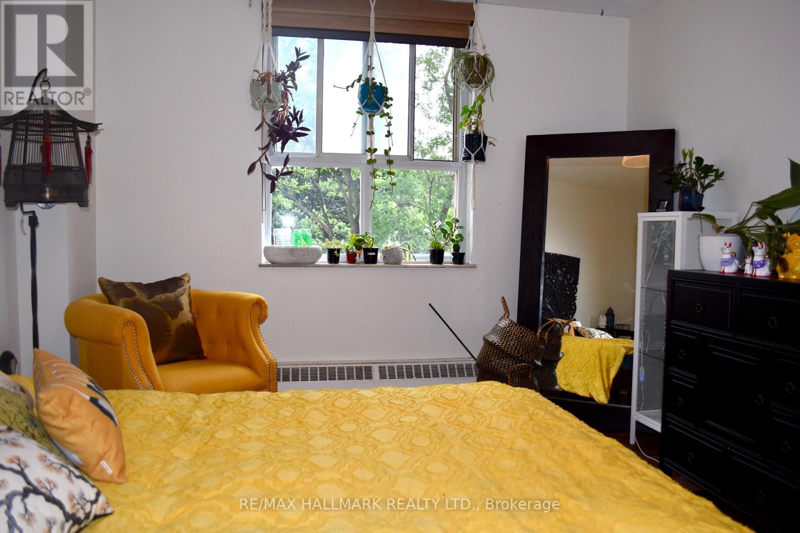 Photo 20 of 310 270 Palmdale Drive, Toronto ON