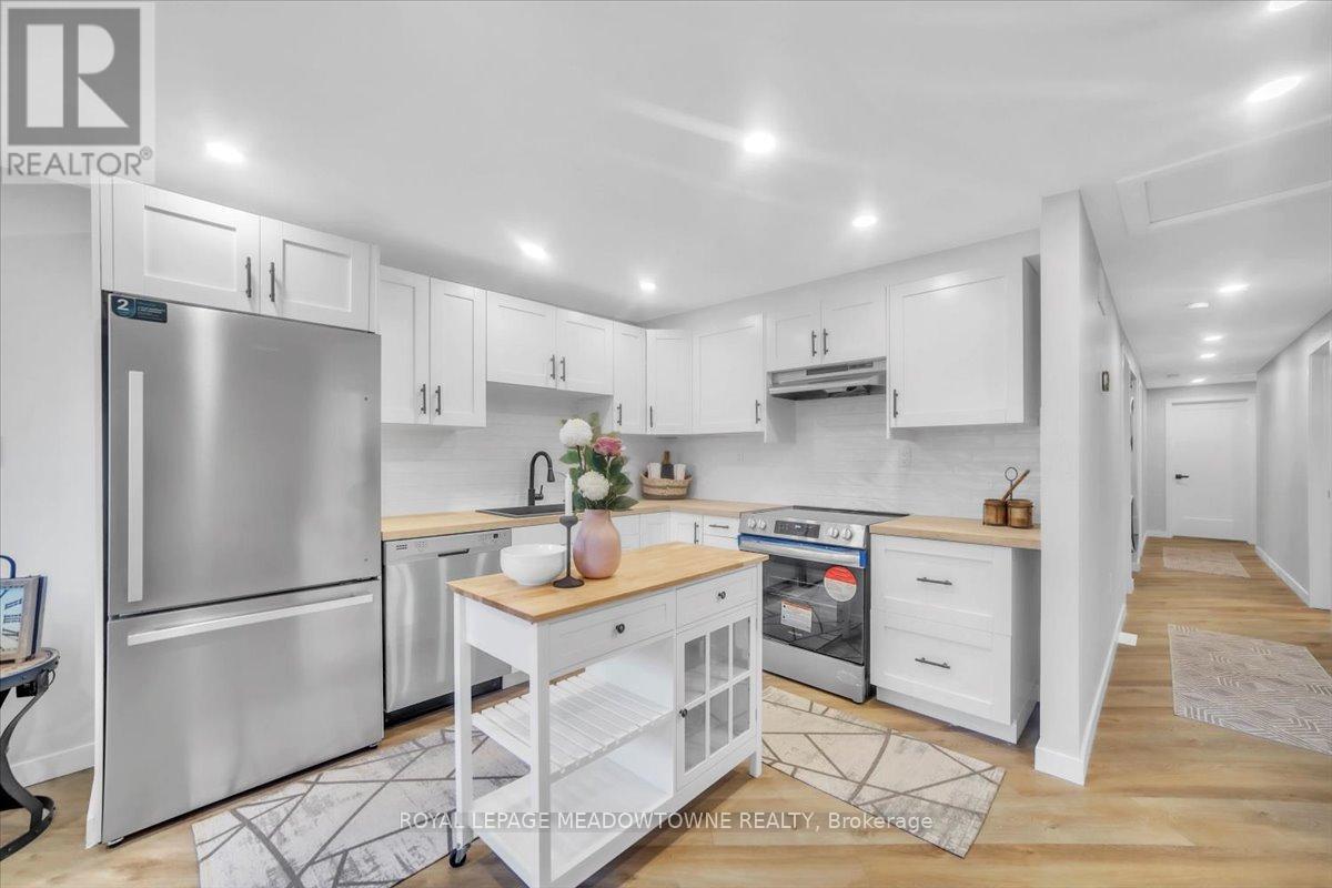 Photo 1 of 80 Mcanulty Boulevard, Hamilton ON