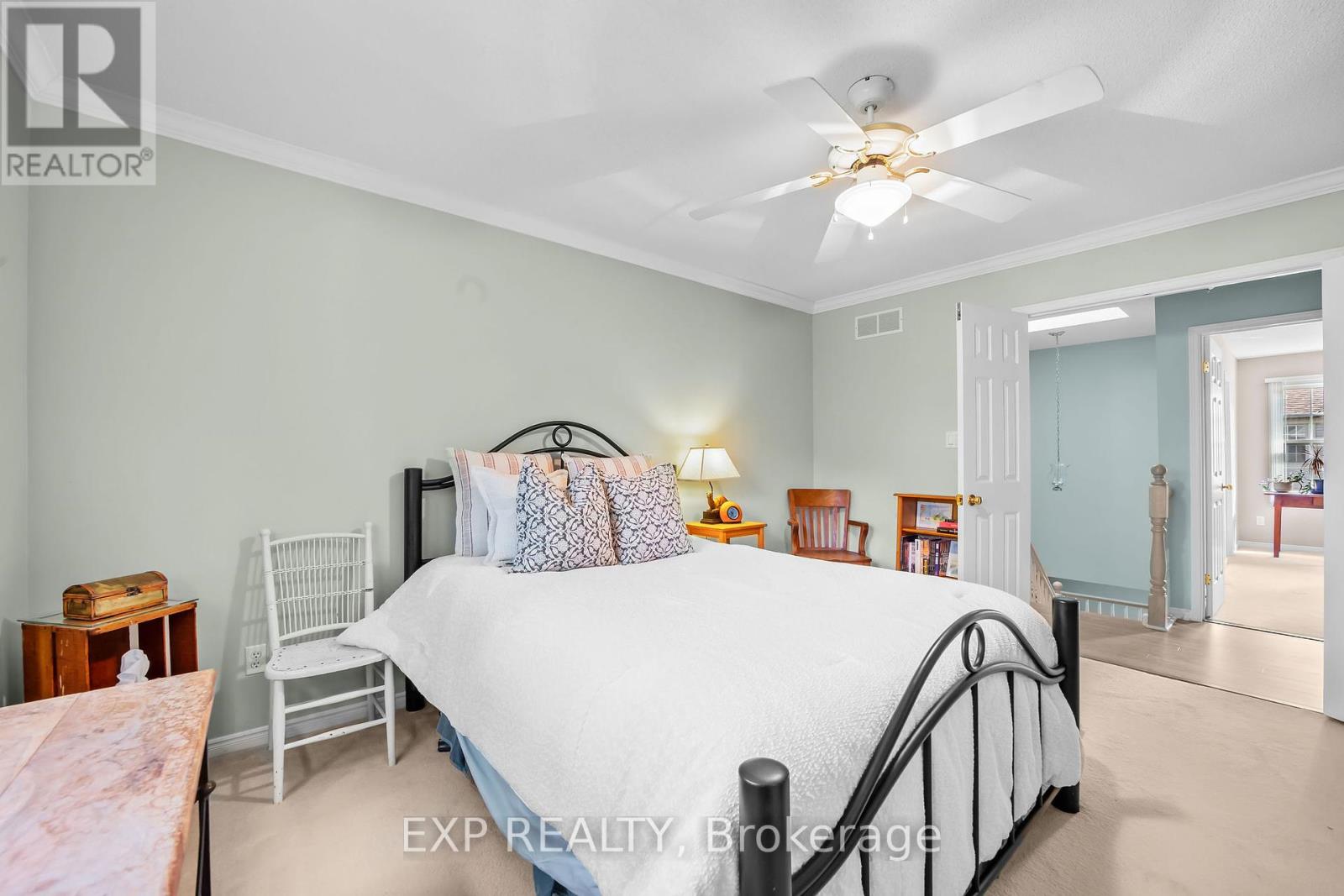 Photo 19 of 609 Colborne Street, London East ON