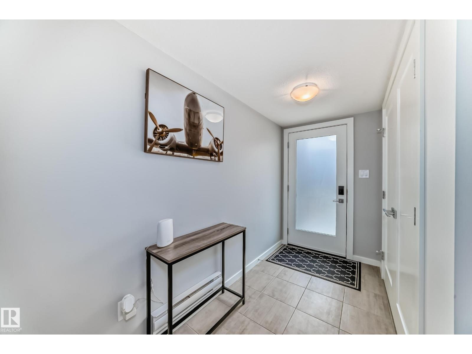 Photo 3 of 1746 Keene Cr Sw, Edmonton AB