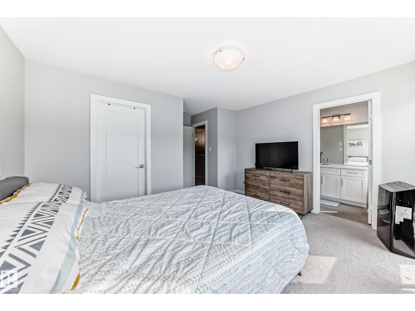 Photo 31 of 1746 Keene Cr Sw, Edmonton AB