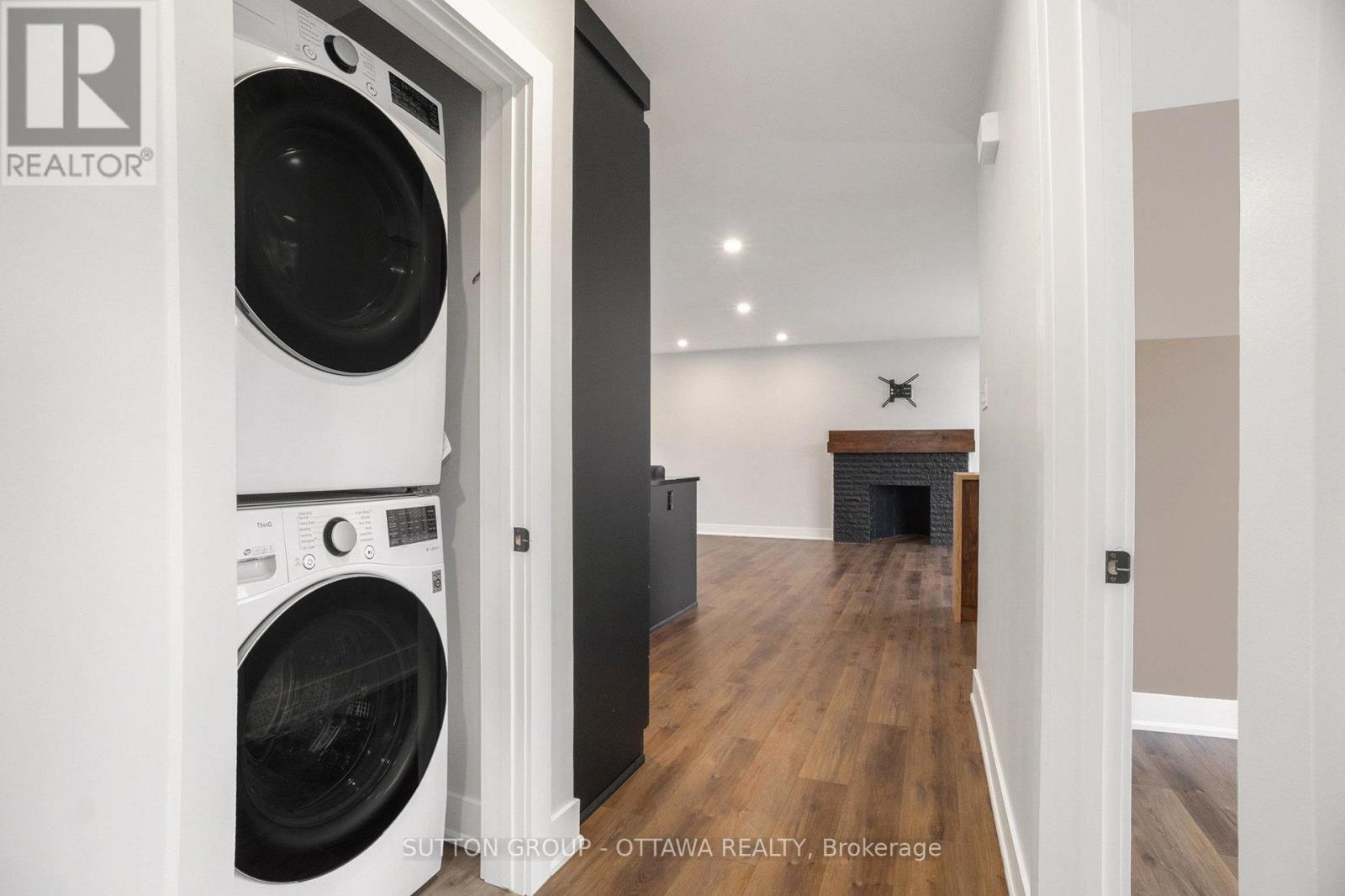 Photo 13 of 1299 Brookline Avenue, Ottawa ON