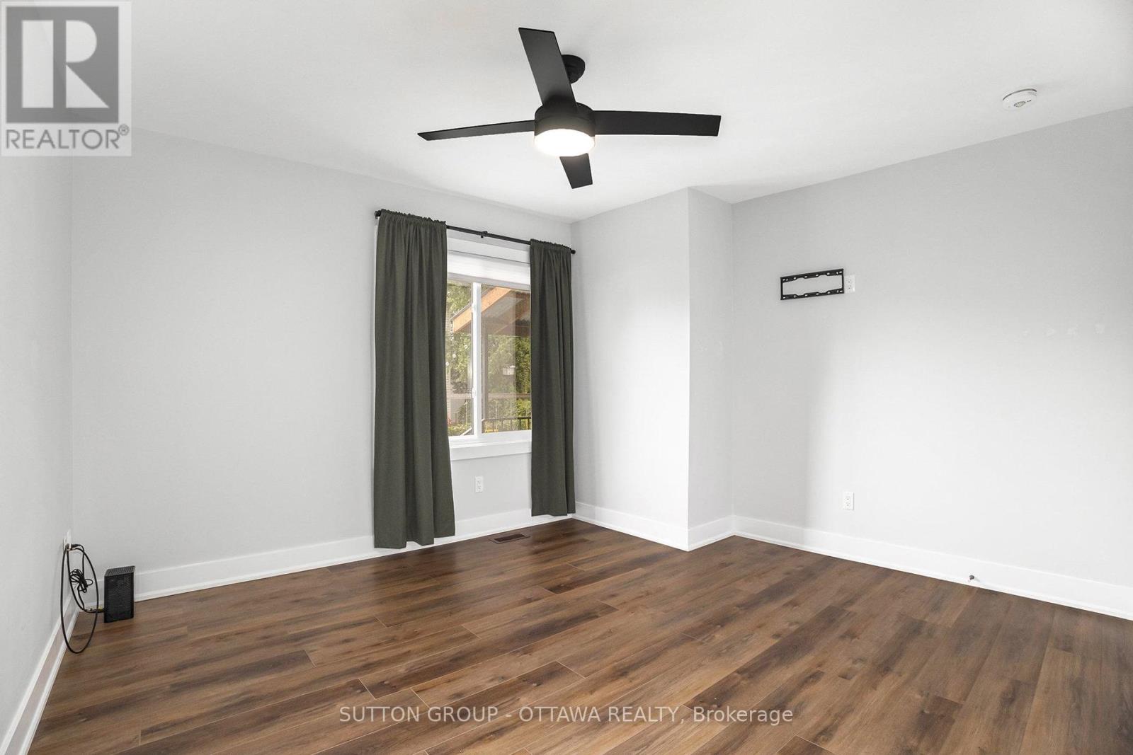 Photo 16 of 1299 Brookline Avenue, Ottawa ON