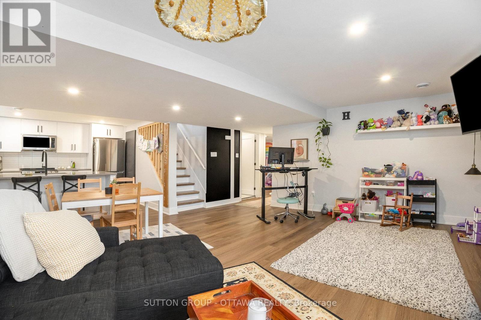 Photo 23 of 1299 Brookline Avenue, Ottawa ON