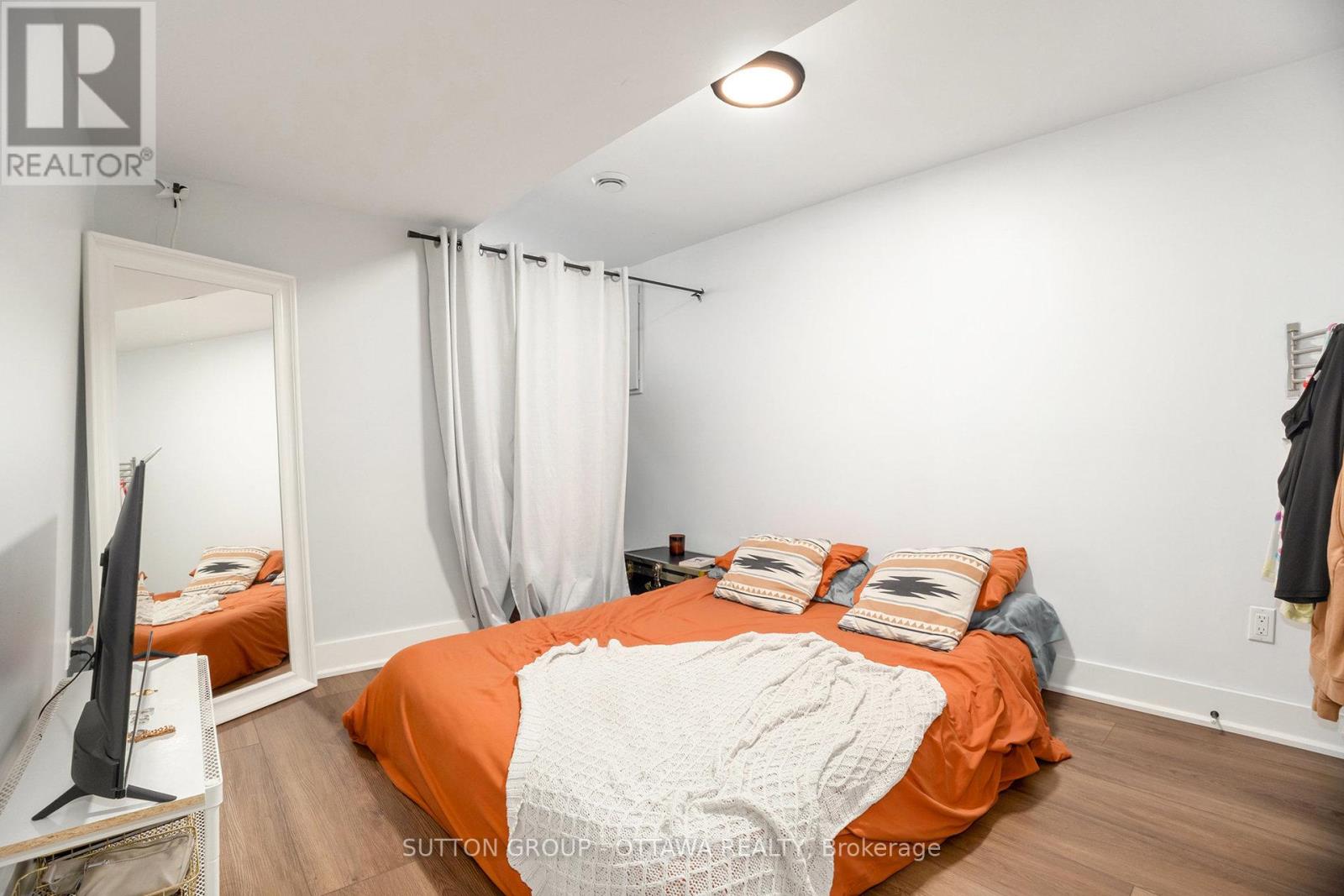 Photo 27 of 1299 Brookline Avenue, Ottawa ON