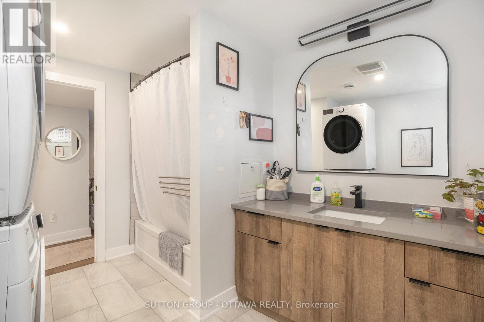 Photo 28 of 1299 Brookline Avenue, Ottawa ON