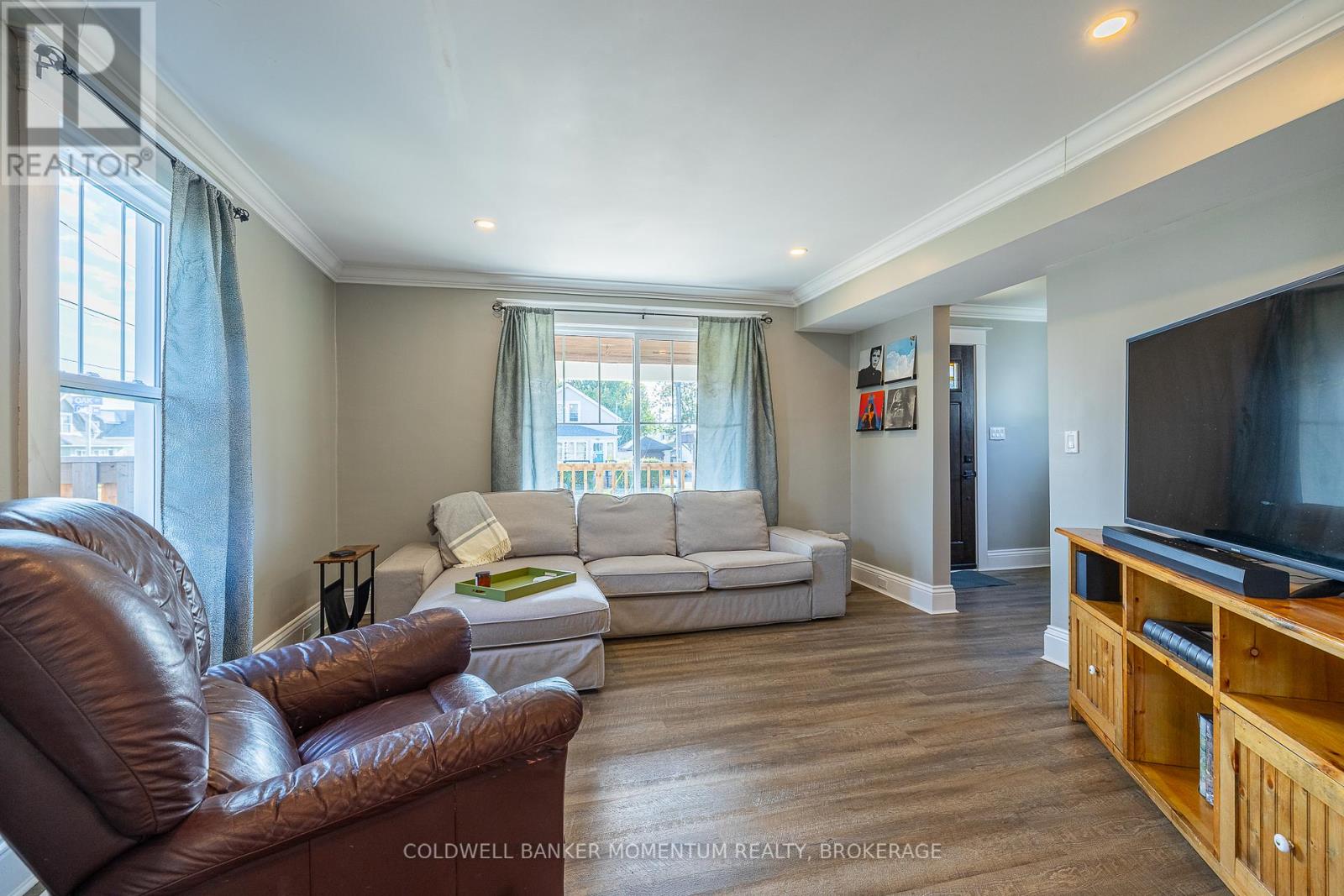 Photo 10 of 66 Oak Street, Port Colborne ON