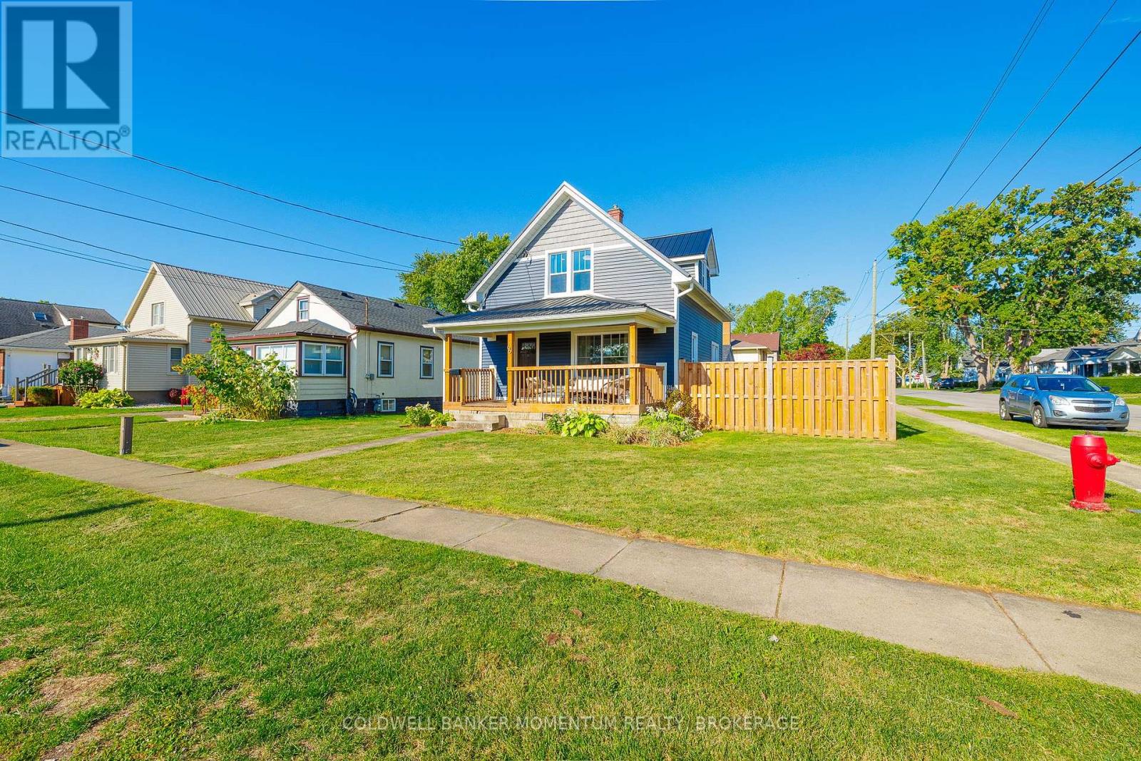 Photo 4 of 66 Oak Street, Port Colborne ON