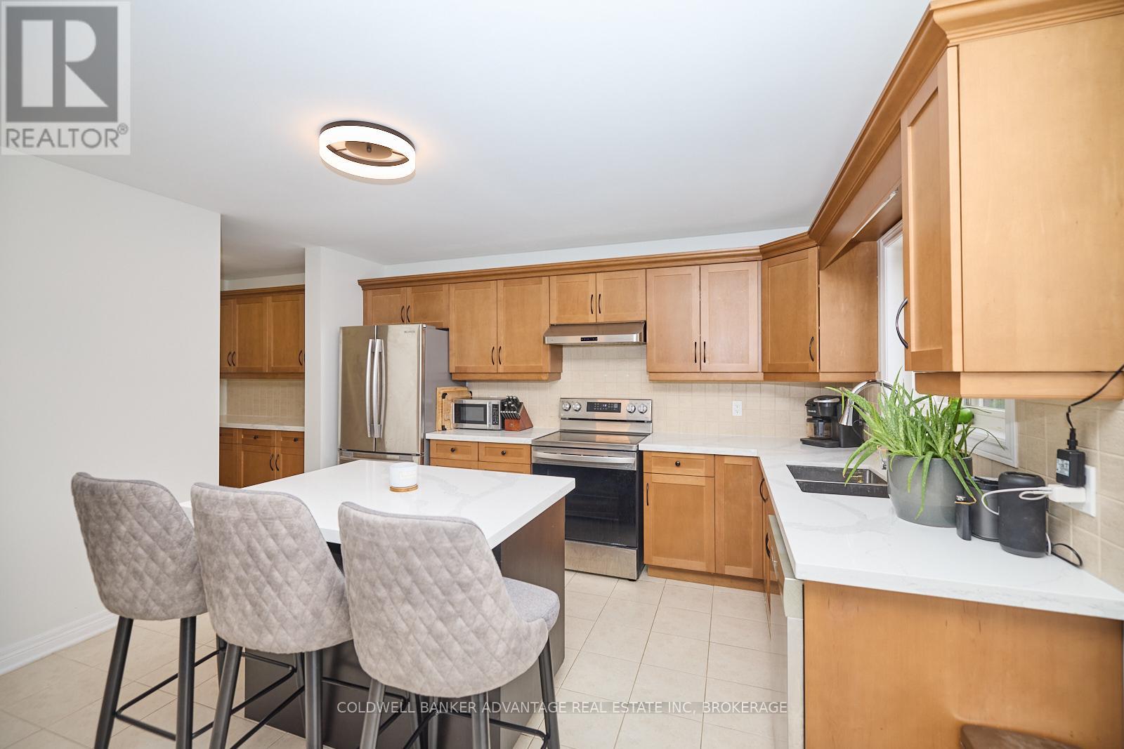 Photo 12 of 116 Clare Avenue, Welland ON