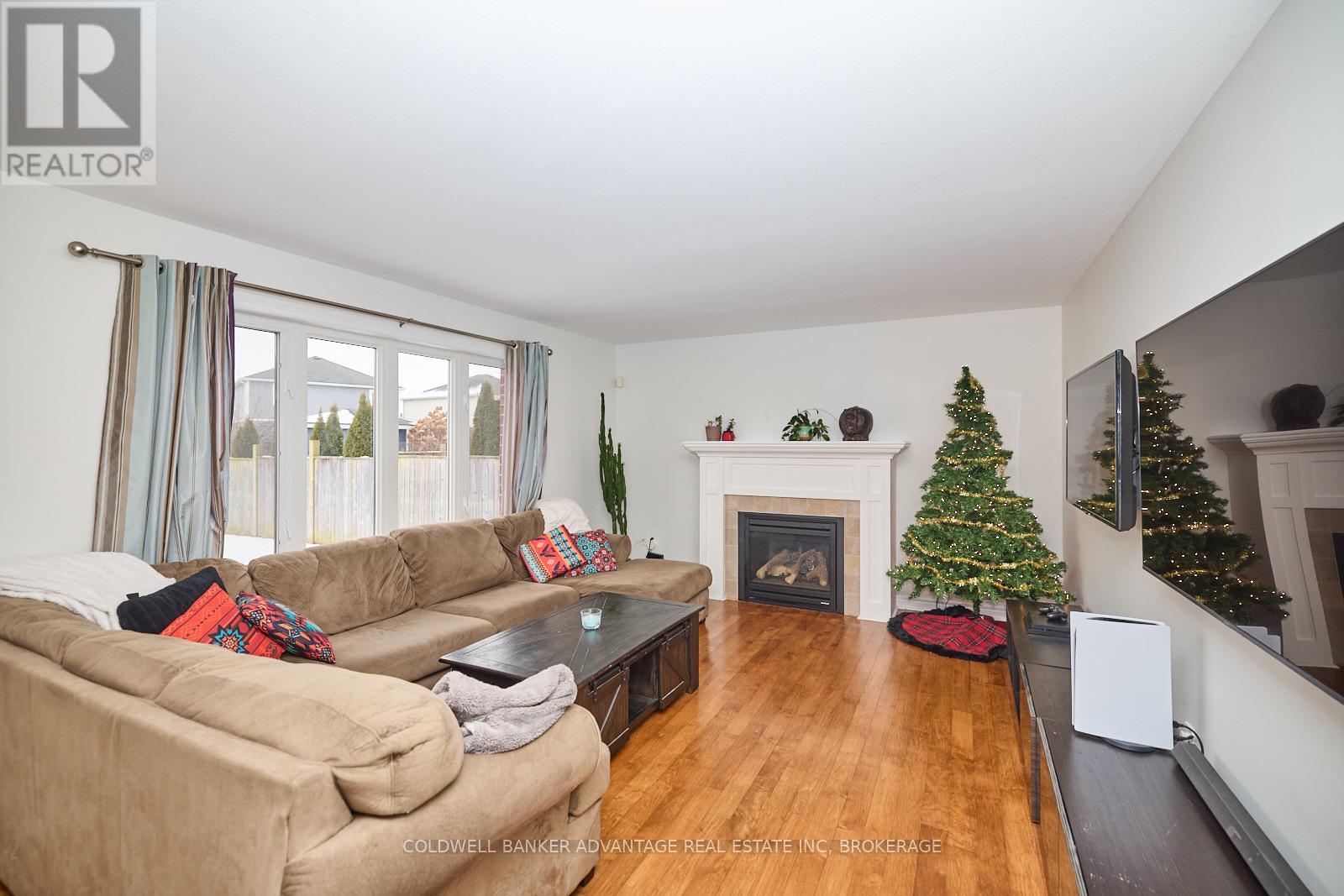 Photo 15 of 116 Clare Avenue, Welland ON