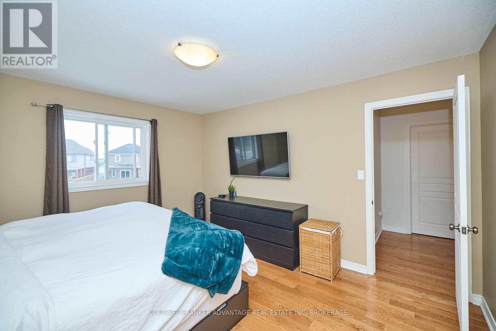 Photo 24 of 116 Clare Avenue, Welland ON