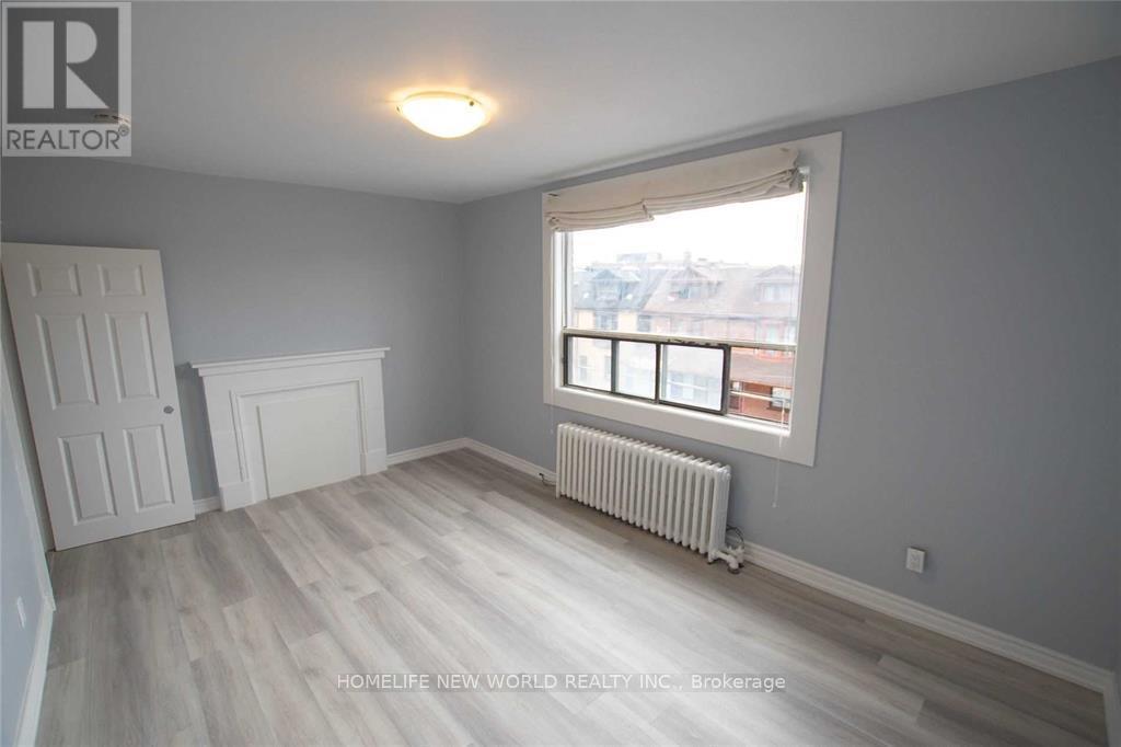 Photo 4 of 3rd Floor 1104 College Street, Toronto ON